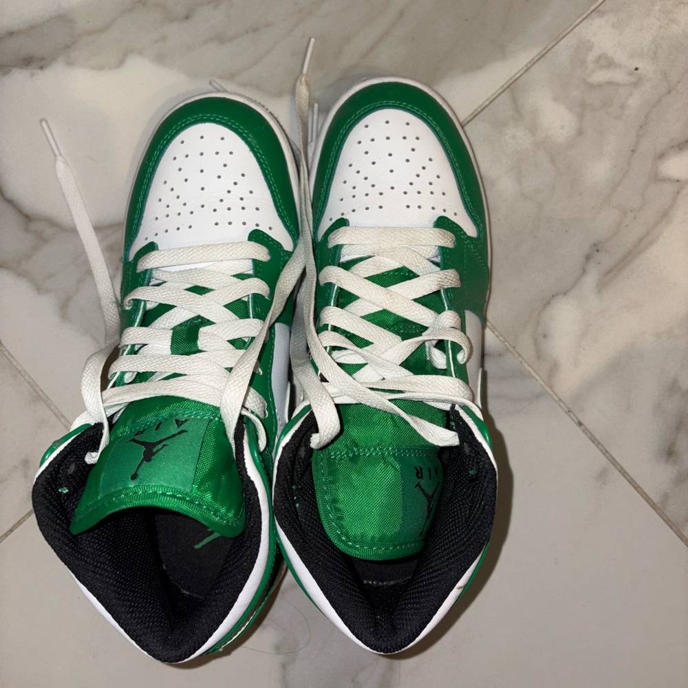 Nike Green and White Sneakers